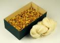 Dyers's Chamomile flowers 200 gm with 100 gm of Blue-faced Leicester wool Dyers's Chamomile flowers 200 gm with 100 gm of Blue-faced Leicester wool